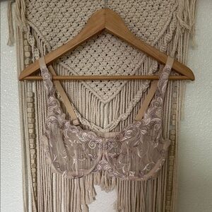 Elegant Lace Embroidered Bra - Cream Soma 36D